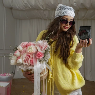 Весеннее розовое кашпо на 8 марта