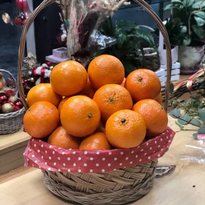 Подарочная корзинка с апельсинами